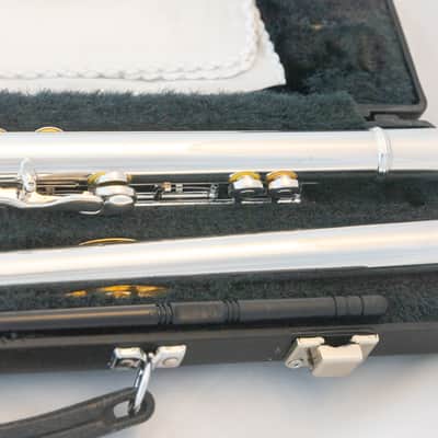 Yamaha YFL-361H Intermediate Flute *Silver Headjoint *Low-B *Cleaned & Serviced image 6