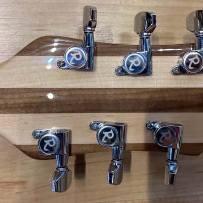 Rickenbacker 360 6-String Electric Guitar MapleGlo image 12