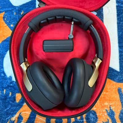 Spark NEO | Wireless Smart Guitar Headphones | Positive Grid image 2