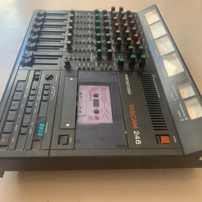 Tascam 246 Portastudio - Black image 3