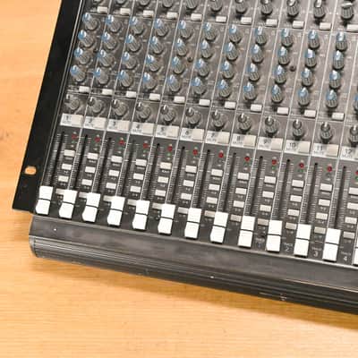 Mackie 1604-VLZ PRO 16-Channel Analog Mic/Line Mixer CG01Y3R | Reverb
