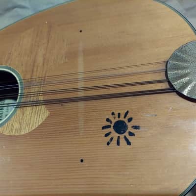 Suzuki Mandolin Model 601, Japan, 1970, Good condition, needs re-gluing image 11
