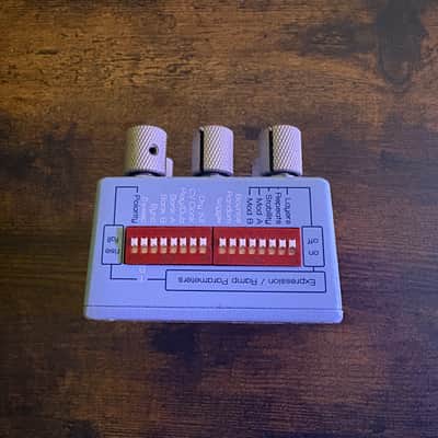 Chase Bliss Audio Blooper 2019 - Present - Blue image 5