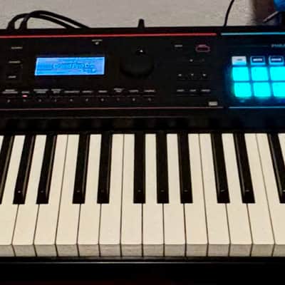 Roland Juno DS88 Synthesizer 2018 - Present - Black