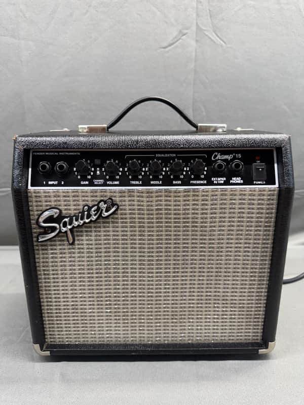 Vintage Fender Champ '15 PR-408 Electric Guitar Amplifier Amp Combo 28W Tweed image 1