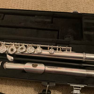 Yamaha YFL 262 - Open Hole Flute, New Pads, Clean image 3