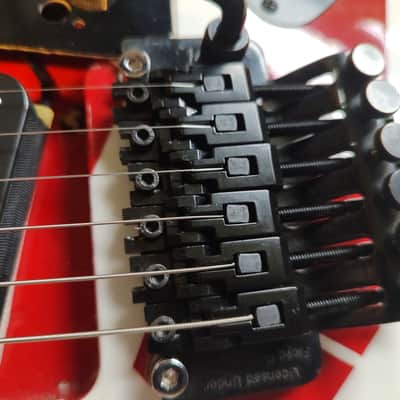 Kramer EVH Frankenstein 2019 - Striped image 7