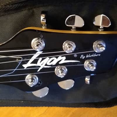 Lyon Travel Guitar w/ Built in Amp & Speaker image 7