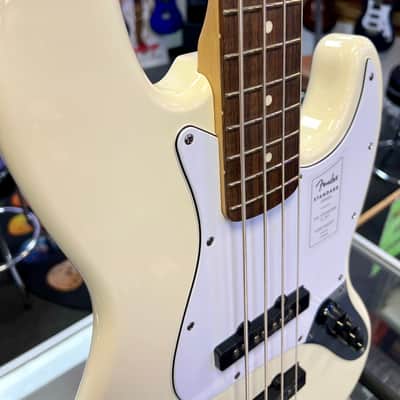 Fender Standard Jazz Bass, Laurel Fingerboard, White Pickguard, Olympic White image 6
