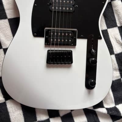 ESP LTD TE-200 - Snow White image 2