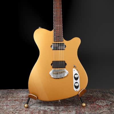 Tao Guitars T-Bucket "J.P.S" - Gold / Black w/ Bucket Bridge. NEW, (Authorized Dealer) image 2