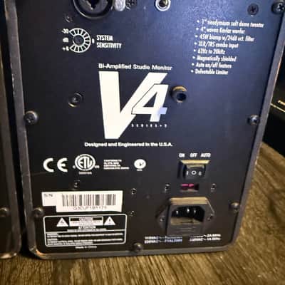 KRK V4 Series 2 2-Way 4" Active Studio Monitors (Pair) 2006 - 2007 - Black image 5