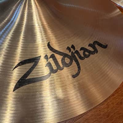 Zildjian 14" A Series New Beat Hi-Hat Cymbals (Pair) 2013 - Present - Traditional image 5