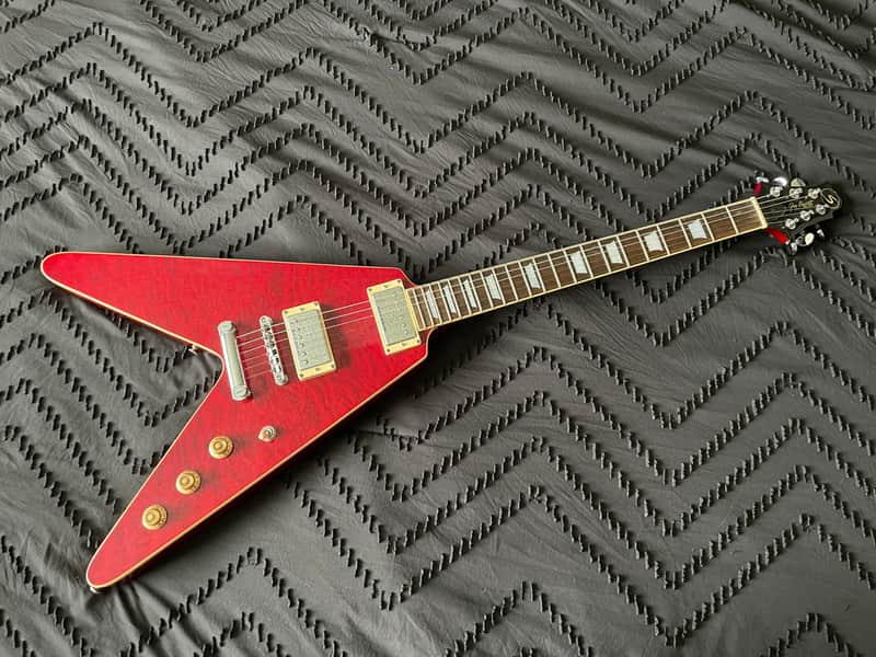 Samick Greg Bennett Design GT-2/TR Red Quilt Top Flying V Electric