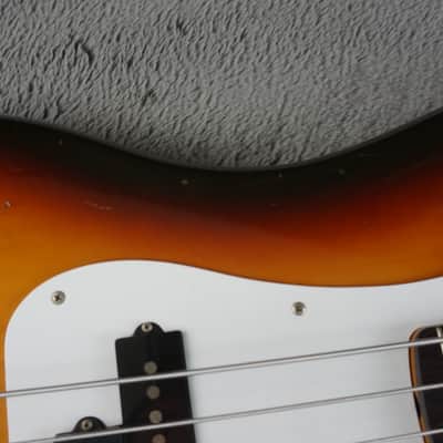 Fender PBD-62 Precision Bass 1995 - 3-Tone Sunburst image 6