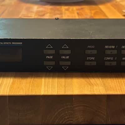 Alesis QuadraVerb GT Digital Effects Processor image 2
