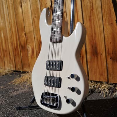 G&L USA L-2000 Blonde 4-String Electric Bass Guitar (2021) image 5