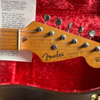 1994 Fender Stratocaster 1954 Reissue 40th Anniversary with 2 Cases Serial# 1905 image 4