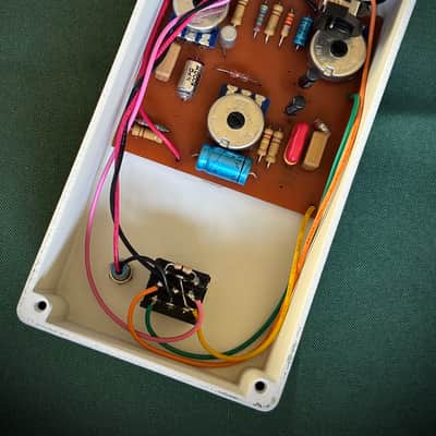 Spiller Instruments Fuzz Sound MKIV Bender (NPN w/ standard power & LED) image 4