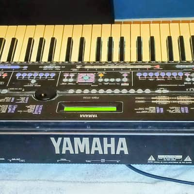 Yamaha PSR-1700 Workstation Arranger Keyboard Piano Synth MIDI RARE image 10