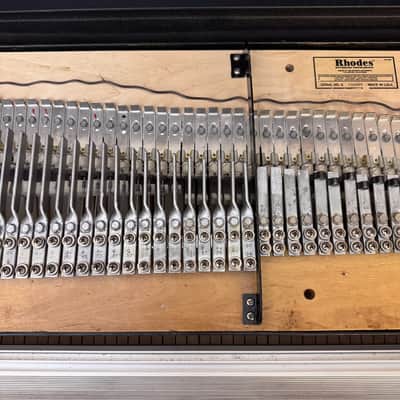Vintage 1980 Fender Rhodes Mark Two MKII Stage 73 Electric Piano w/ Legs Pedal image 16