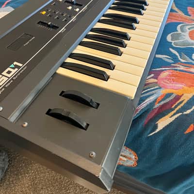 Ensoniq ESQ-1 Wave Synthesizer 1986 - Black