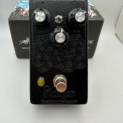 EarthQuaker Devices Plumes (Black 本体のみ) Earthquaker Plumes Small Signal Shredder LTD Black/White - Used