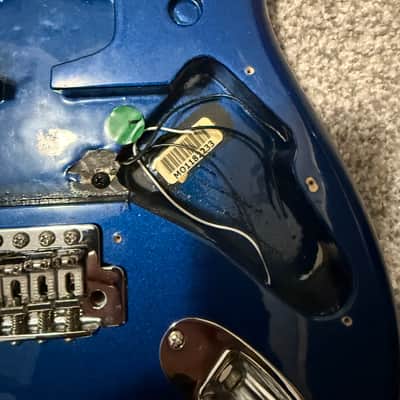 Fender Stratocaster 2006 - Loaded Electron Blue body image 3