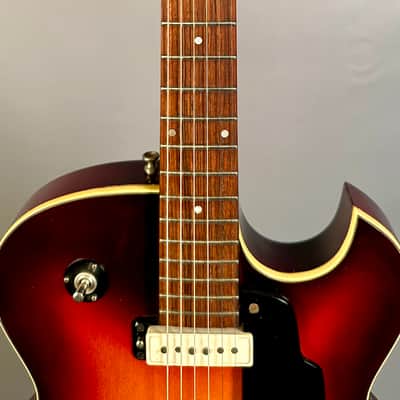 Guild T-100-D Slim jim 1965 - Sunburst image 13