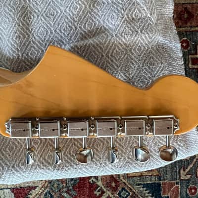 Fender American Vintage Reissue Jazzmaster '65 - 3 Color Sunburst image 8