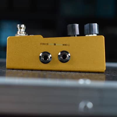 Walrus Audio Mako ACS1 MKII Amp + Cab Simulator 2024 - Present - Gold image 5