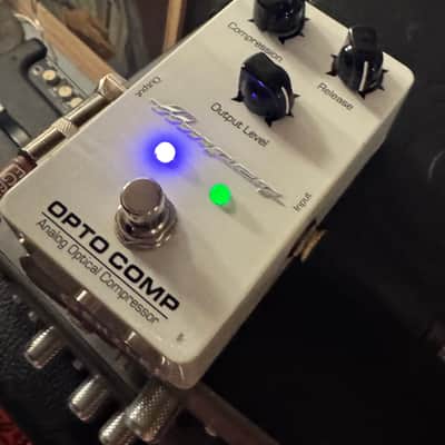 Ampeg Opto Comp Analog Compressor | Reverb