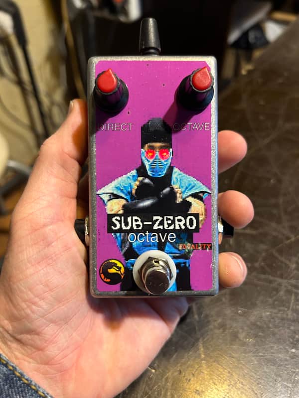 CELEBRITY PEDALS Sub-Zero Octave Pedal image 1