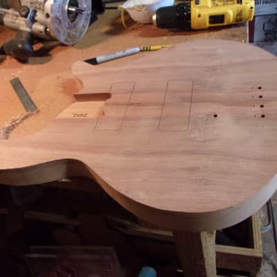 Scott Signature (Birdsong Scott) Amigo shortbass 2026 - Redwood on Spanish cedar image 8