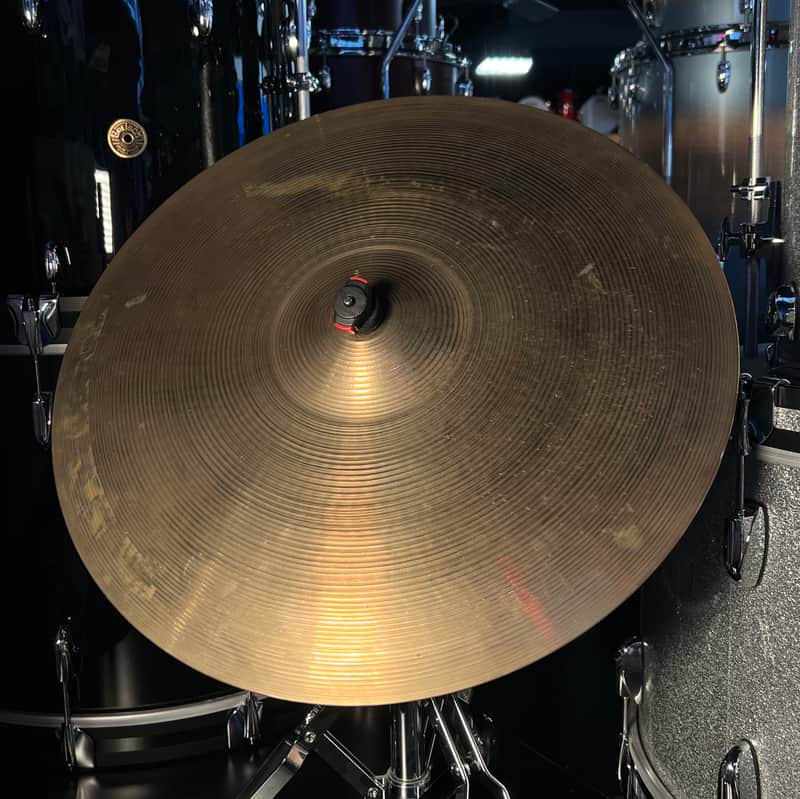 Vintage 70's Zildjian 20" A Brilliant Ride Cymbal (2670g.) image 1