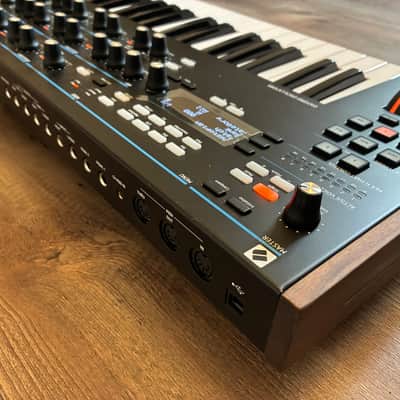 Novation Summit 61-Key 16-Voice Synthesizer 2019 - Present - Black image 8