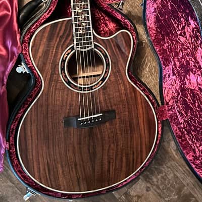 Magnum Opus MJ-300 CW2 2015 - Walnut image 8