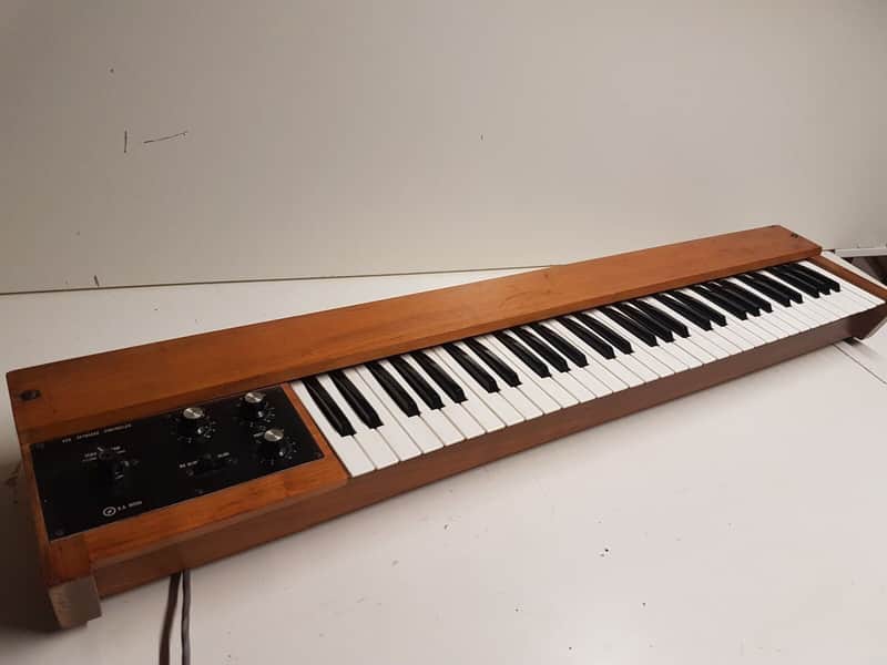 60's MOOG SYNTHESIZER KEYBOARD CONTROLLER 950 image 1