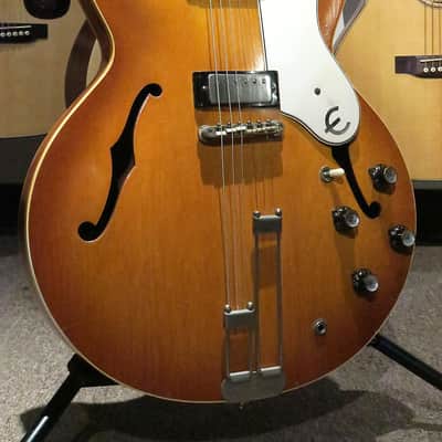 Epiphone 1962 Riviera Honeyburst with S.S. Frets & Case (Joe Satriani Private Collection)(Pre-Owned) image 3