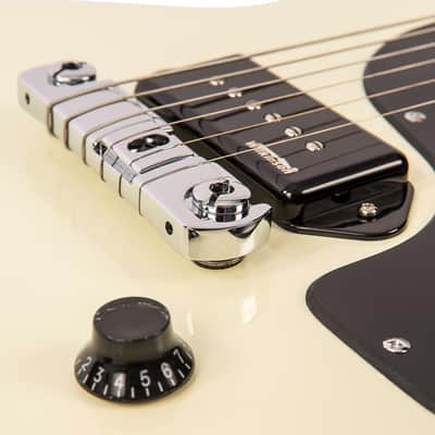 Vintage V130 ReIssued Electric Guitar ~ Vintage White image 6