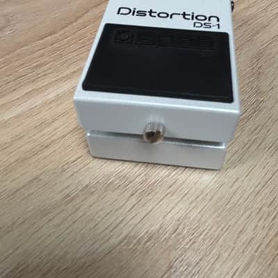Boss DS-1 WH Distortion White Limited Edition image 3