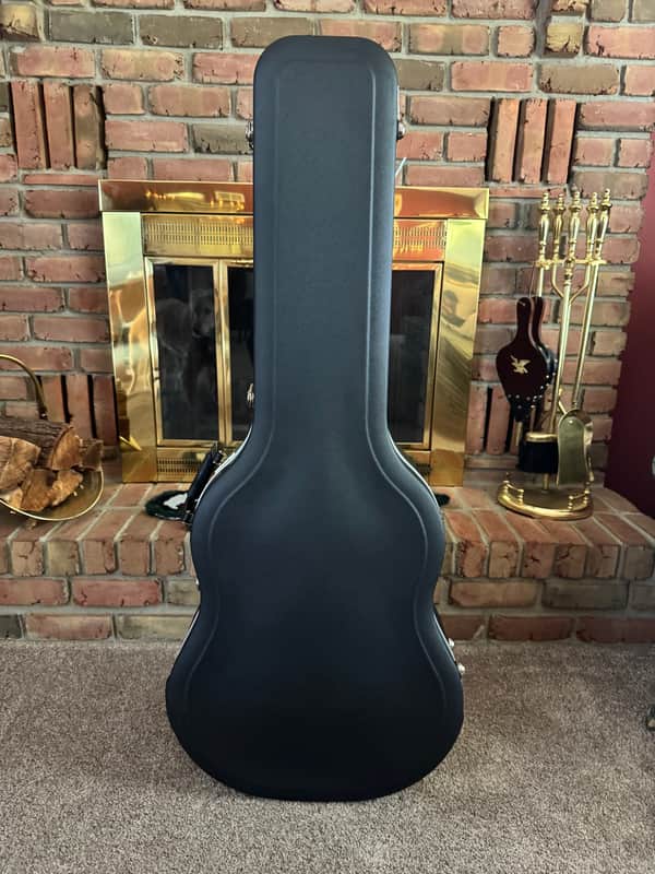SKB 1SKB-8 Dreadnought Economy Hardshell Acoustic Guitar Case 2010s - Black image 1
