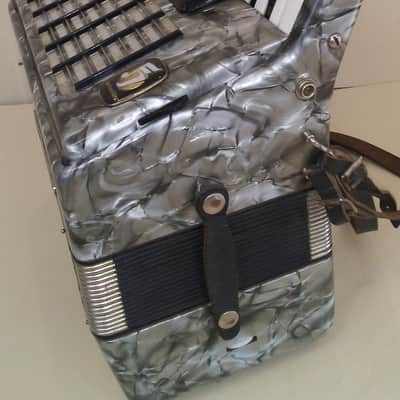 Weltmeister-Stella-40-Bass-LMM-Accordion-Akkordeon-Fisarmonica-grey image 2