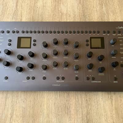 Softube Console 1 MKIII Bundle [Fader/Channel/Stand] image 3