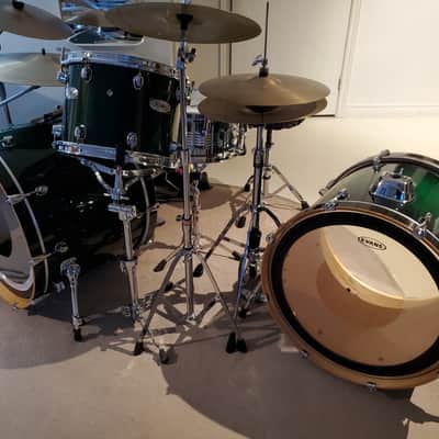 VTG MAPEX 24"x18" Maple Bass Drum Emerald Green "Pro M" 10 Lug No Holes- Gorgeous image 1