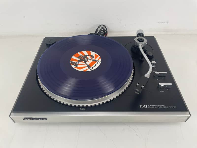 JVC - QL-A2 - Direct Drive Turntable - Inc. JVC Z1S Cartridge - Broken Strobe image 1