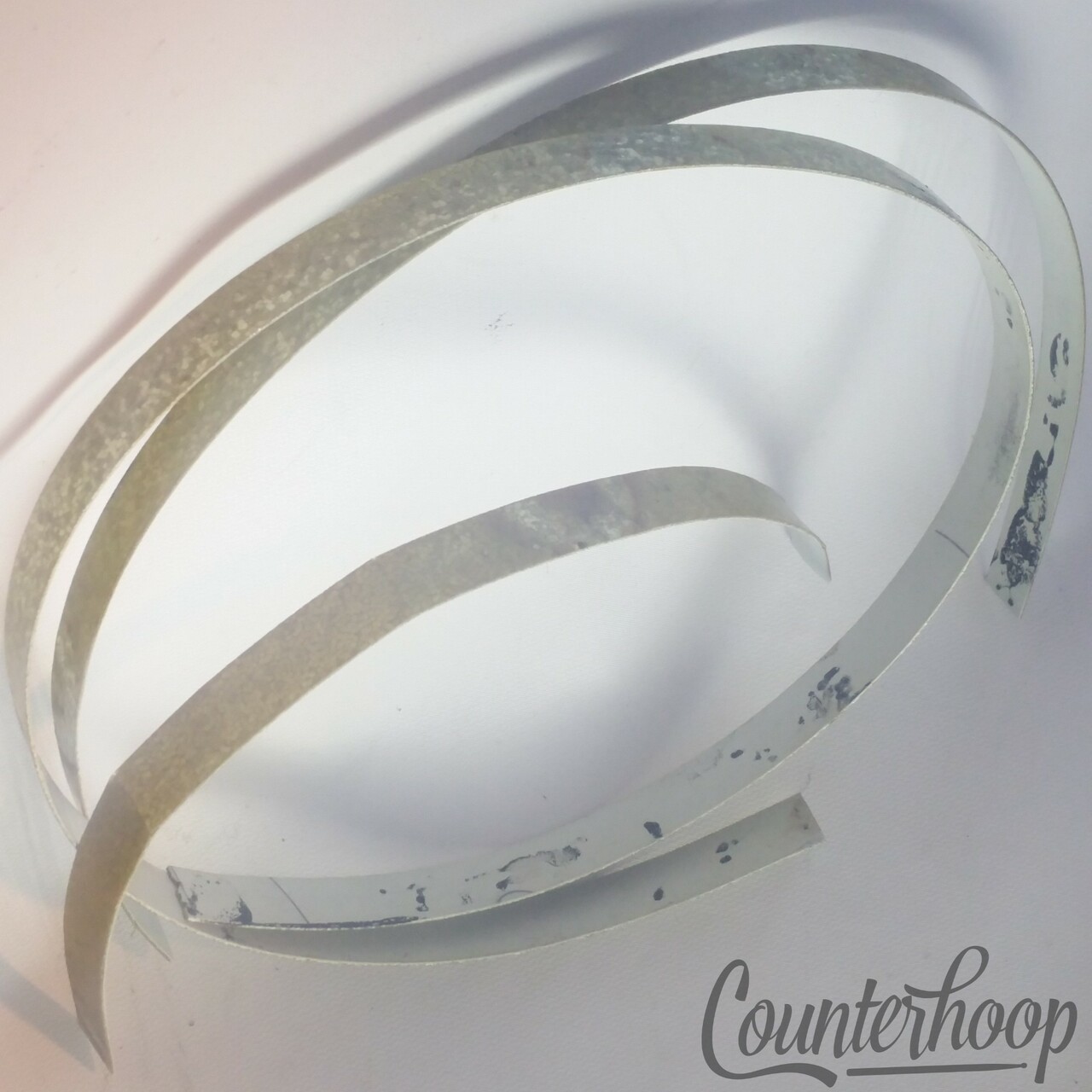 Silver Sparkle Bass Drum Hoop/Rim Inlay Wrap Vintage 60s 63"- Ludwig/Slingerland — main photograph