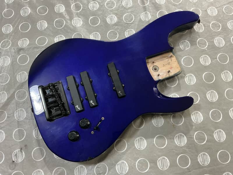Fender HM Bass V