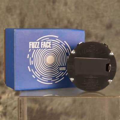 Dunlop FFM1 Silicon Fuzz Face Mini Distortion w/ FREE SAME DAY SHIPPING image 2