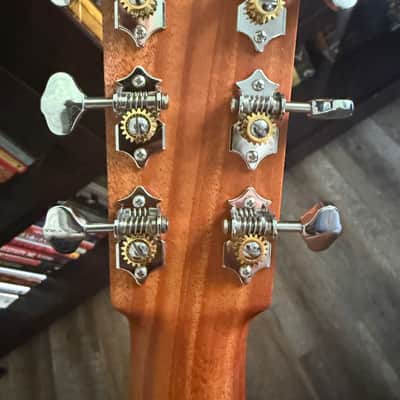 Larrivee Legacy Series OM-40 - Sunburst image 6